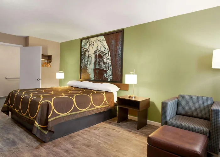 Super 8 By Wyndham Brookhaven