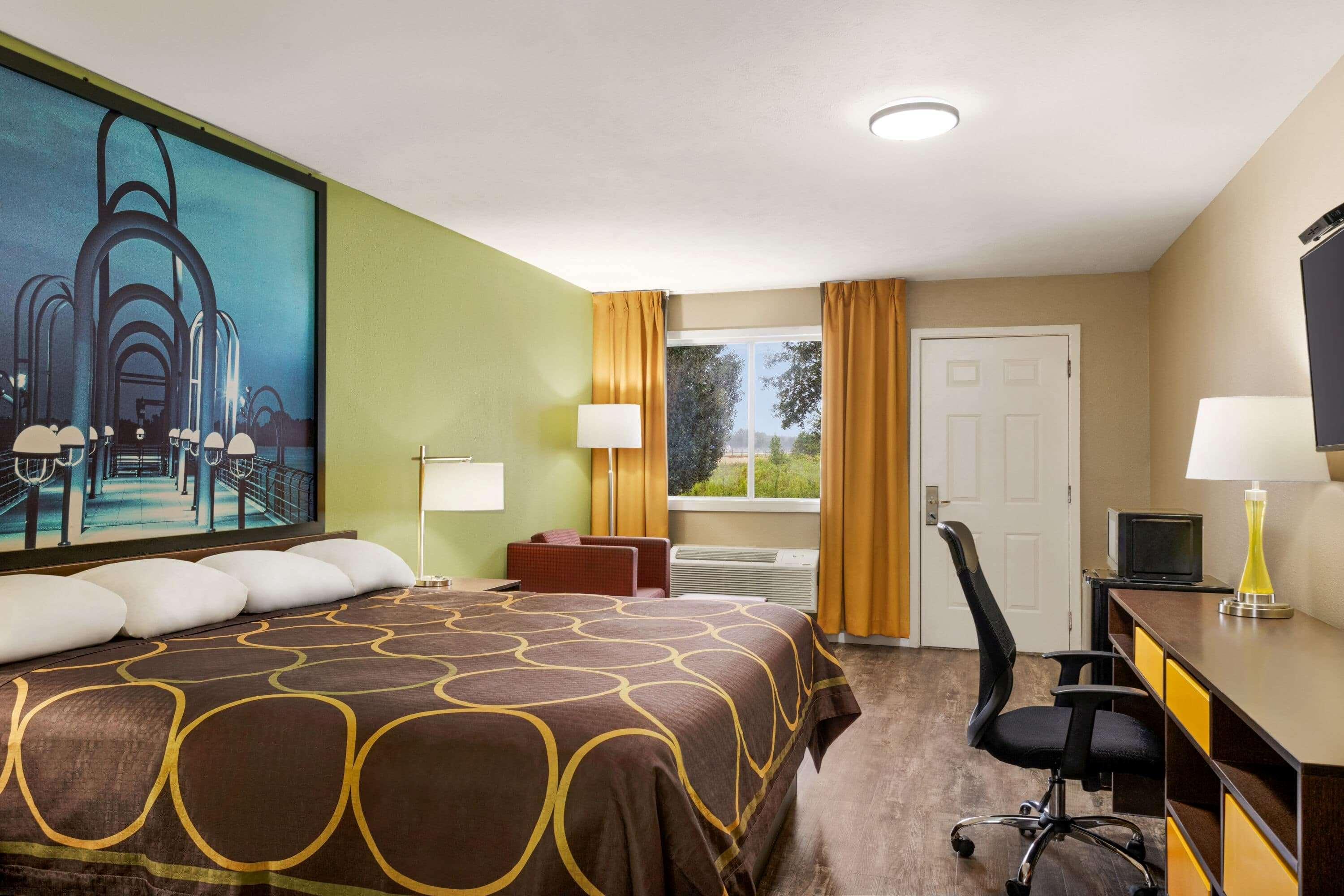 Super 8 By Wyndham Brookhaven