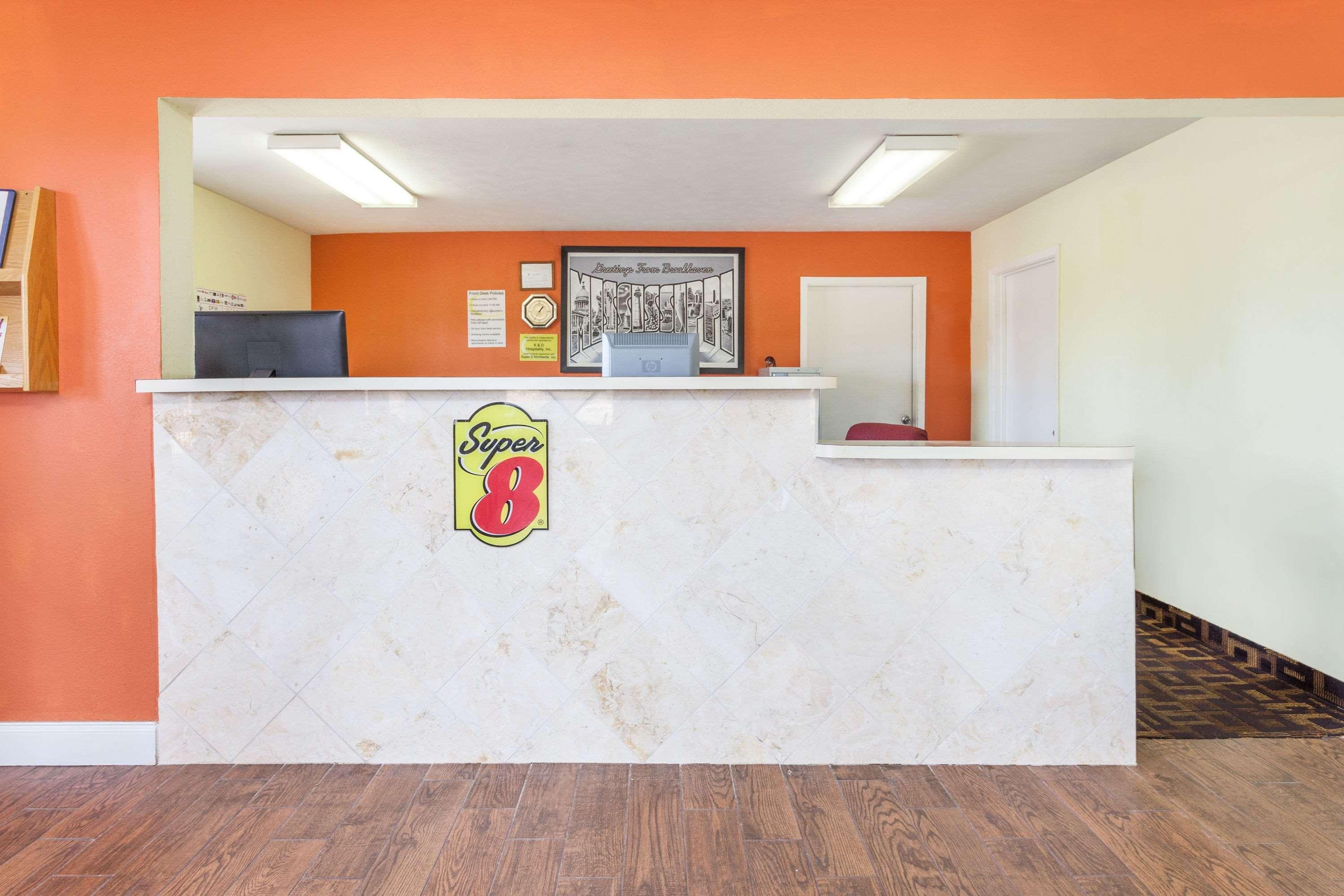 Hotel Super 8 By Wyndham 2*
