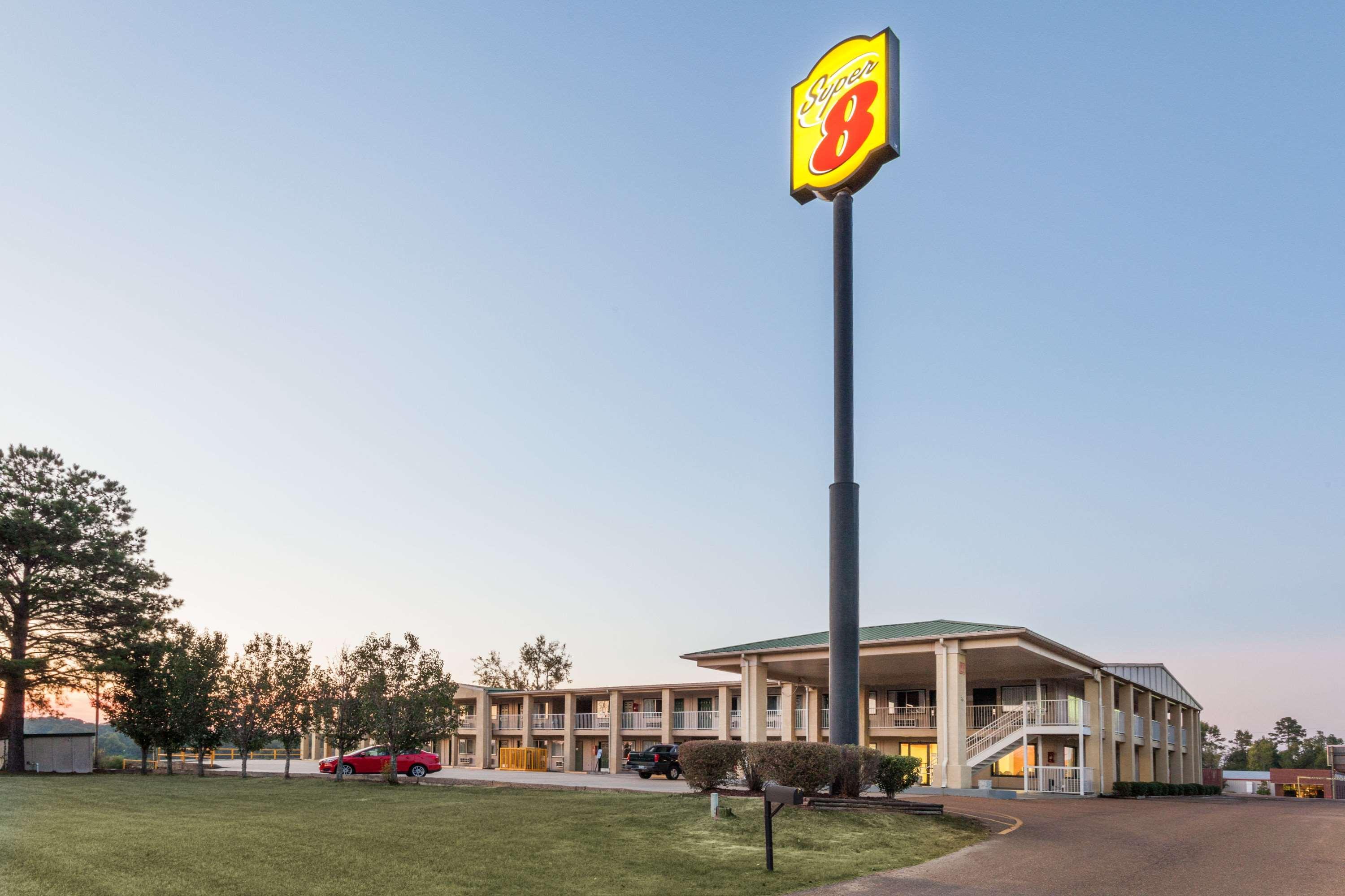 Hotel Super 8 By Wyndham 2*