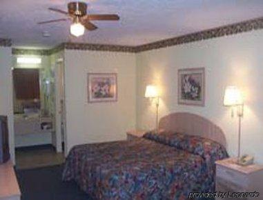 Hotel Super 8 By Wyndham Brookhaven