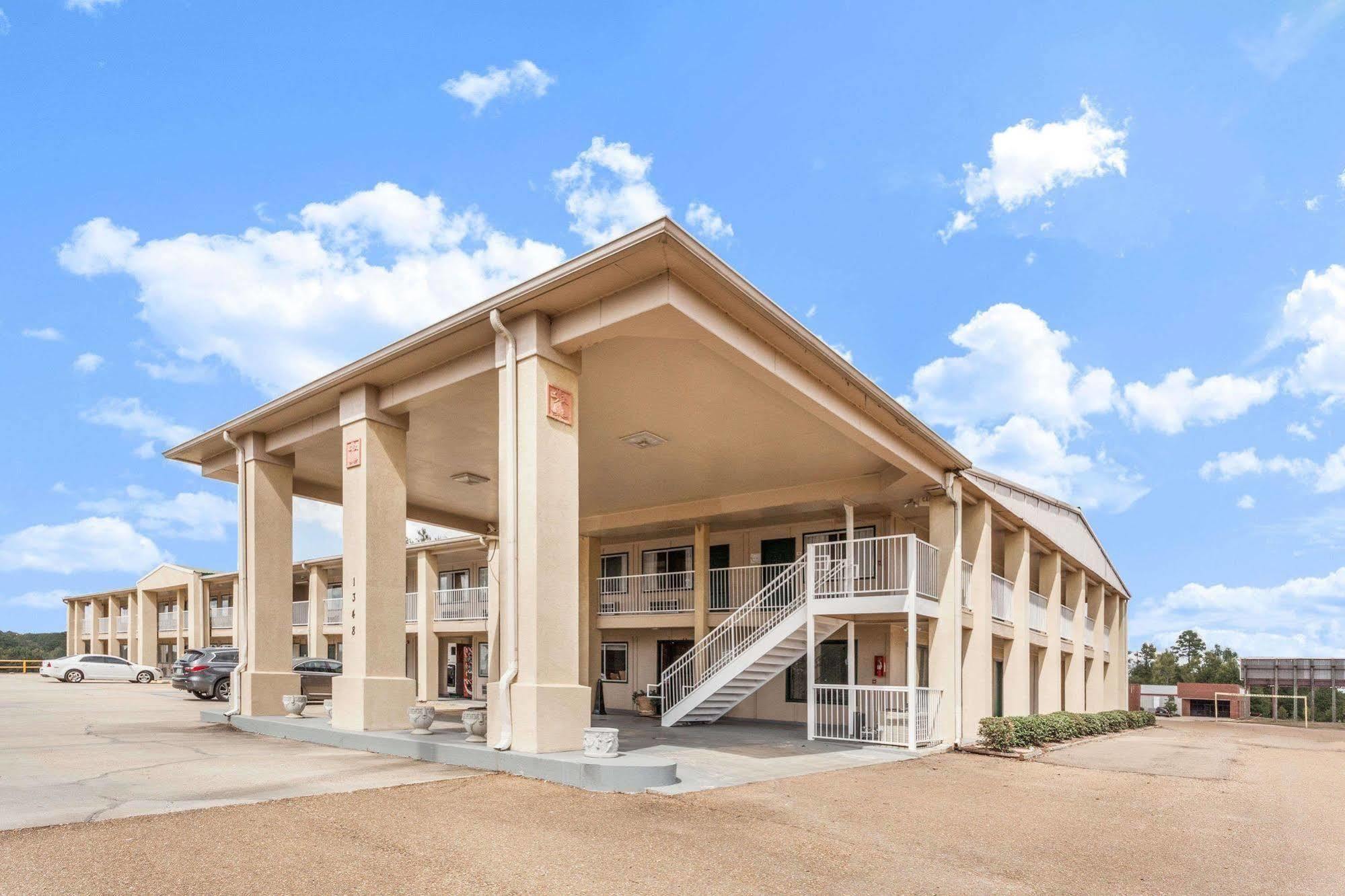 Super 8 By Wyndham 2* Brookhaven
